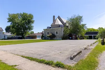 313 N Broad St, Grove City Boro, PA 16127 - Photo 8