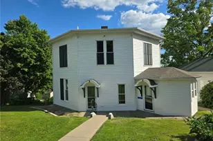 107 Grove Ave, Chicora Boro, PA 16025 - Photo 2