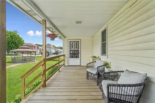611 Harrison Ave, Jeannette, PA 15644 - Photo 2