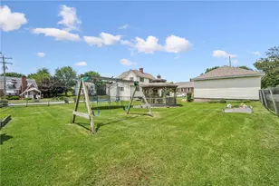 611 Harrison Ave, Jeannette, PA 15644 - Photo 6