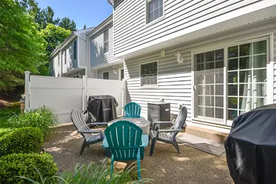 957 Montclair Dr, Moon/Crescent Twp, PA 15108 - Photo 22