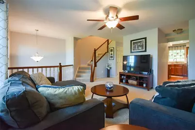 957 Montclair Dr, Moon/Crescent Twp, PA 15108 - Photo 10