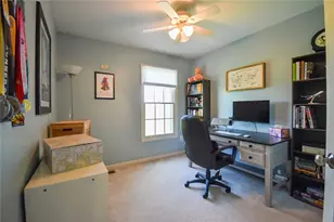 957 Montclair Dr, Moon/Crescent Twp, PA 15108 - Photo 16