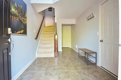 957 Montclair Dr, Moon/Crescent Twp, PA 15108 - Photo 2