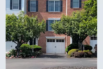 957 Montclair Dr, Moon/Crescent Twp, PA 15108 - Photo 24