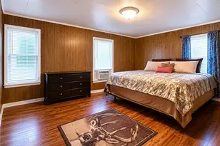 139 Wampum Ave, Ellwood City, PA 16117 - Photo 8