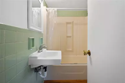 912 Hillsboro St, Pittsburgh, PA 15204 - Photo 10