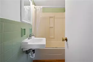 912 Hillsboro St, Pittsburgh, PA 15204 - Photo 10