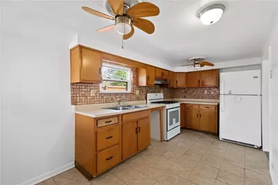 912 Hillsboro St, Pittsburgh, PA 15204 - Photo 6