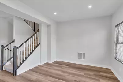 6004 Augusta Ln, Jeannette, PA 15644 - Photo 20
