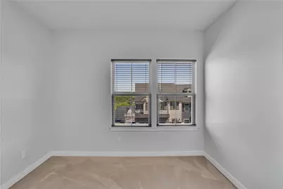 6004 Augusta Ln, Jeannette, PA 15644 - Photo 22