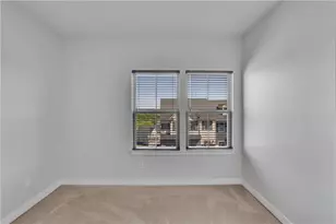 6004 Augusta Ln, Jeannette, PA 15644 - Photo 22