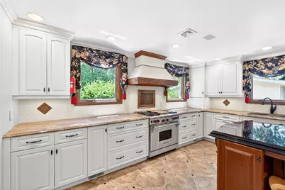 2590 Wildwood, Hampton, PA 15101 - Photo 12