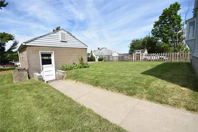 6914 Monroe Ave, West Mifflin, PA 15122 - Photo 22