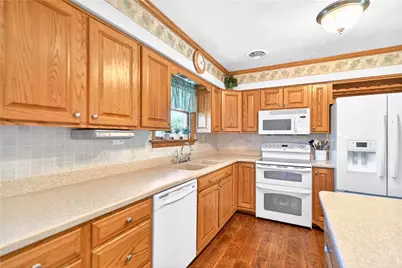 321 Falls Avenue, Dunbar Township, PA 15425 - Photo 14