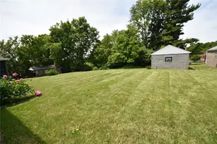 6916 Monroe Ave, West Mifflin, PA 15122 - Photo 20