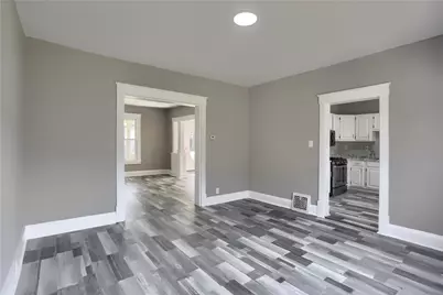513 Franklin Ave, Ellwood City, PA 16117 - Photo 14