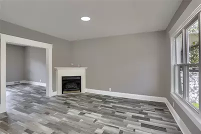 513 Franklin Ave, Ellwood City, PA 16117 - Photo 8