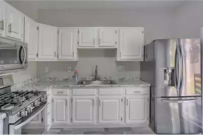 513 Franklin Ave, Ellwood City, PA 16117 - Photo 22