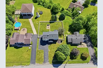 977 Barclay Rd, White Township, PA 15701 - Photo 4