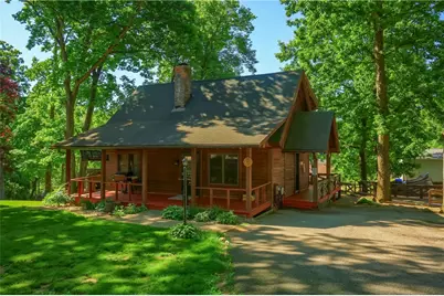 280 Laurel Ave, Wayne Township, PA 16117 - Photo 1