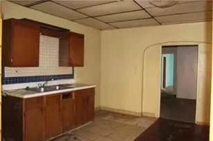 580 Thompson Ave, Donora, PA 15033 - Photo 2