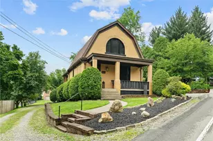 243 Churchill Rd, Wilkins Township, PA 15145 - Photo 2