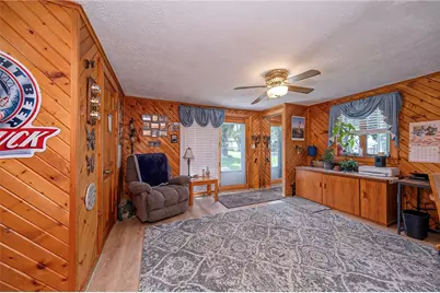 326 Virginia Ave, Franklin Township, PA 16117 - Photo 10