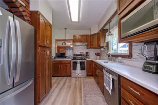 326 Virginia Ave, Franklin Township, PA 16117 - Photo 4