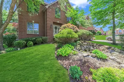117 Highlandwood Dr, Brighton Township, PA 15009 - Photo 2