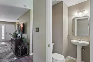 218 Castle Creek Dr, Seven Fields Boro, PA 16046 - Photo 16