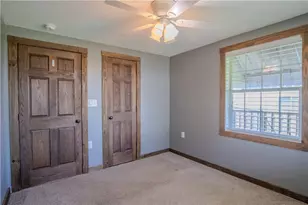 42 N Main St, Fairchance, PA 15436 - Photo 16