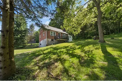 924 Darlington Ave, Jeannette, PA 15644 - Photo 28