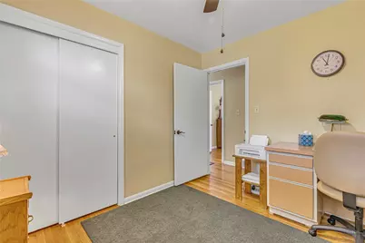 746 McLean St, Rochester, PA 15074 - Photo 12
