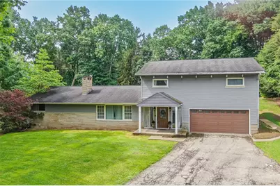 468 Cherokee Dr, Center Township, PA 16001 - Photo 44