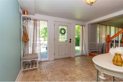 468 Cherokee Dr, Center Township, PA 16001 - Photo 4