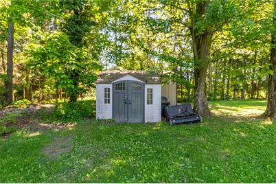 468 Cherokee Dr, Center Township, PA 16001 - Photo 34