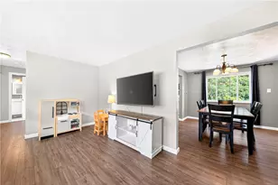 211 Elrose Dr, Ross Twp, PA 15237 - Photo 8
