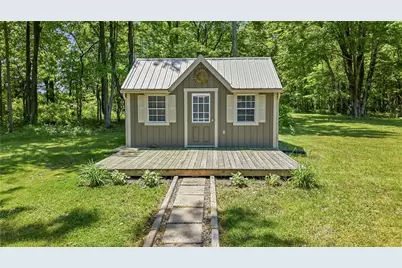 1144 Sunset Dr, Jamestown, PA 16134 - Photo 2