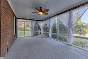 134 Northmont St, Greensburg, PA 15601 - Photo 16