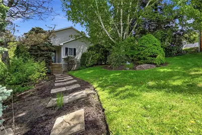 5339 Colonial Ave, Butler, PA 16001 - Photo 2