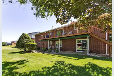 122 Northumberland Drive, Hempfield Township, PA 15642 - Photo 4