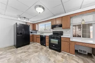 306 1/2 Oakland Ave, Charleroi Boro, PA 15022 - Photo 6