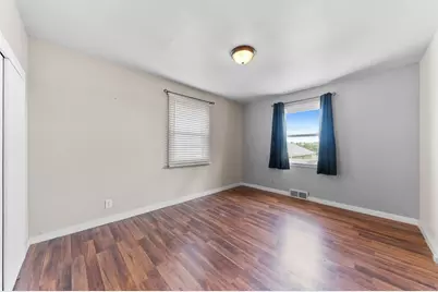 306 1/2 Oakland Ave, Charleroi Boro, PA 15022 - Photo 14