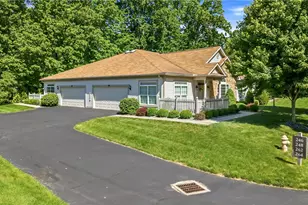 246 Stonegate Blvd, Hermitage, PA 16148 - Photo 20