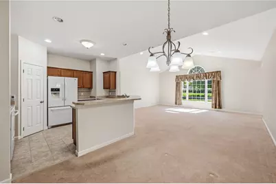 246 Stonegate Blvd, Hermitage, PA 16148 - Photo 6