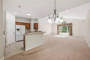 246 Stonegate Blvd, Hermitage, PA 16148 - Photo 6