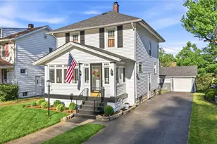 463 Independence Ct, Sharon, PA 16146 - Photo 1
