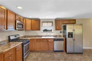 402 Highland St, Sewickley Township, PA 15637 - Photo 6