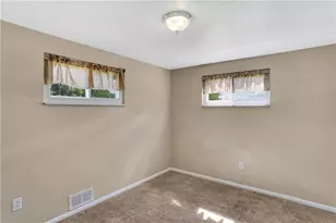 402 Highland St, Sewickley Township, PA 15637 - Photo 12